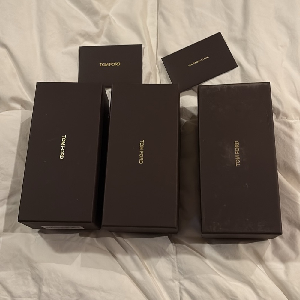 Tom Ford Brown Suede Glasses Case New. Selling 1 . I have 3 more. shown🕶️